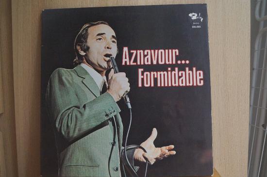 Charles Aznavour - Aznavour... Formidable