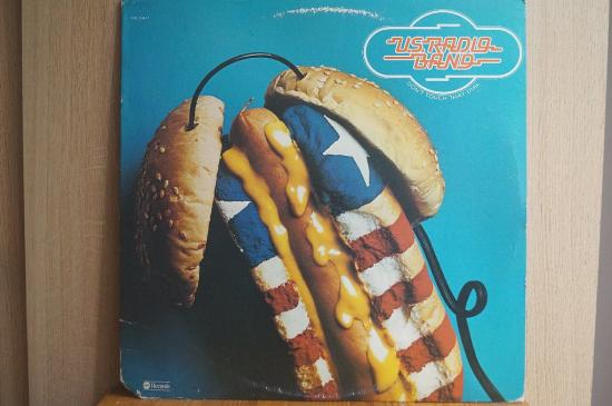 U.S. Radio Band - Don't Touch That Dial