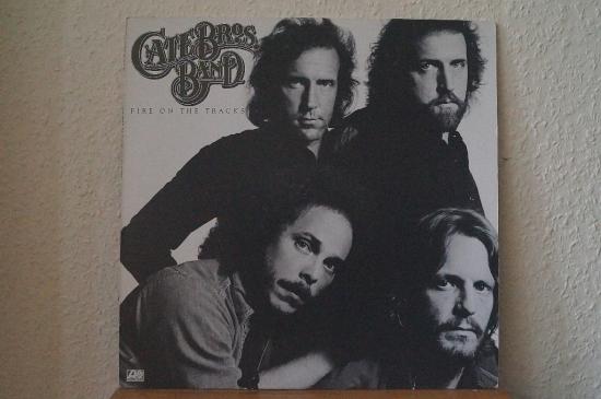 Cate Brothers - Fire On The Tracks