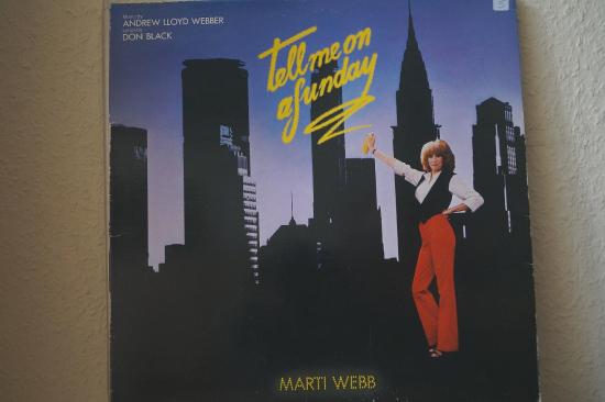 Marti Webb - Tell Me On A Sunday