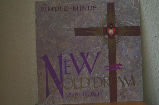 Simple Minds - New Gold Dream