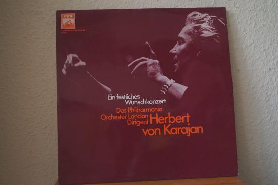 Philharmonia Orchestra  Herbert von Karajan- Ein Festliches Wunschkonzert